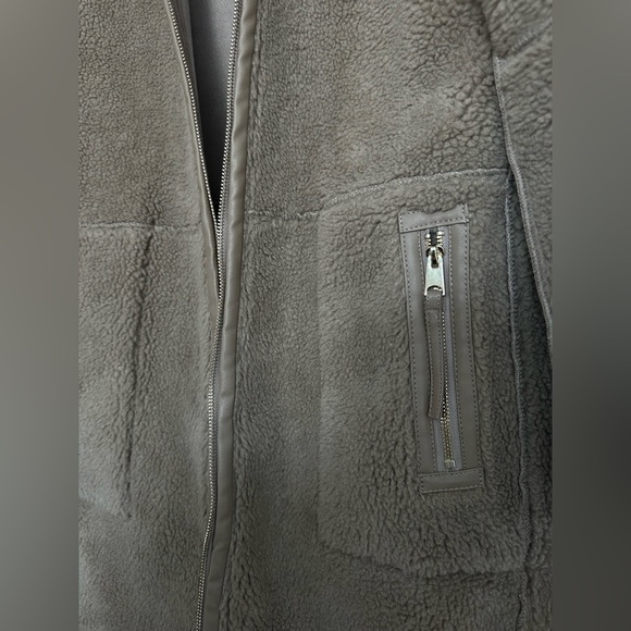 Zara reversible faux shearling leather suede coat - Picture 5 of 7